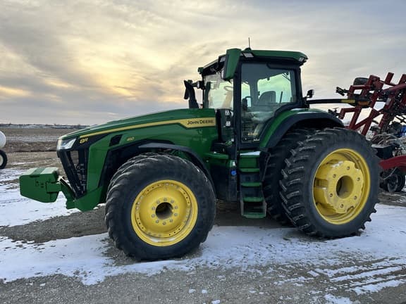 Image of John Deere 8R 410 equipment image 1