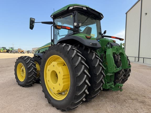 Image of John Deere 8R 410 equipment image 2