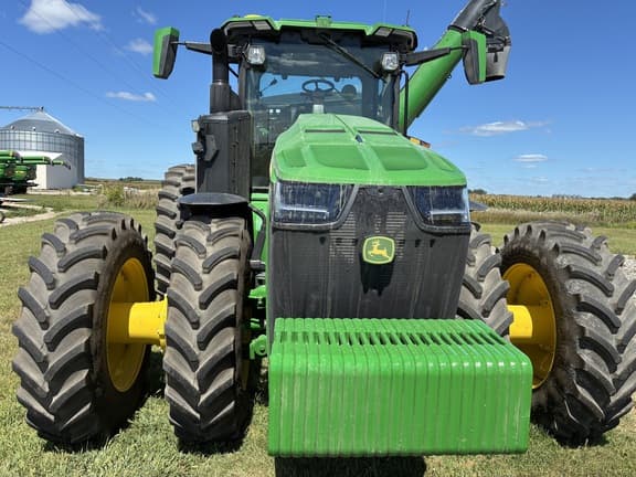 Image of John Deere 8R 410 equipment image 1