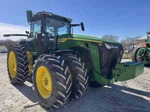 2025 John Deere 8R 410 Image