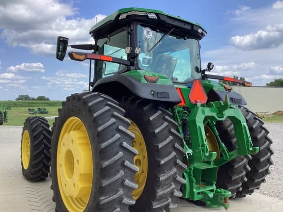 Image of John Deere 8R 410 equipment image 3