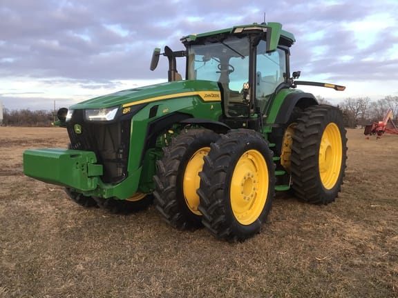 2025 John Deere 8R 410 Equipment Image0