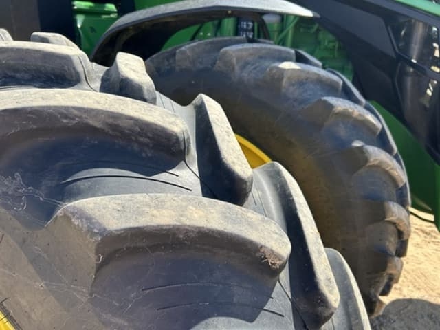 Image of John Deere 8R 410 equipment image 2