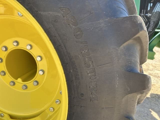 Image of John Deere 8R 410 equipment image 4