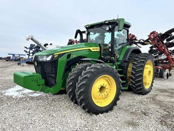 2025 John Deere 8R 410 Equipment Image0