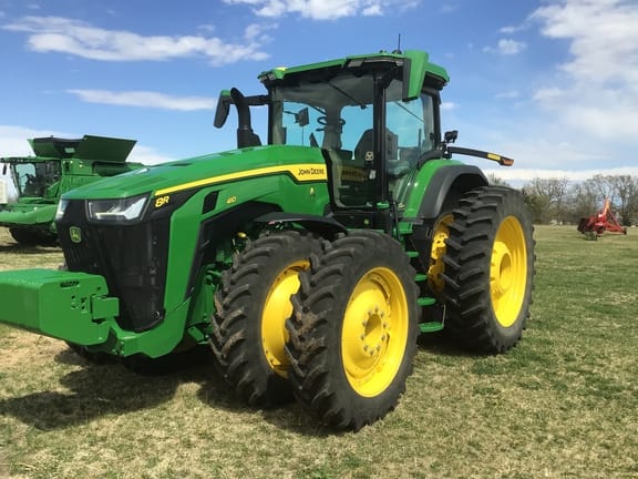 2025 John Deere 8R 410 Equipment Image0