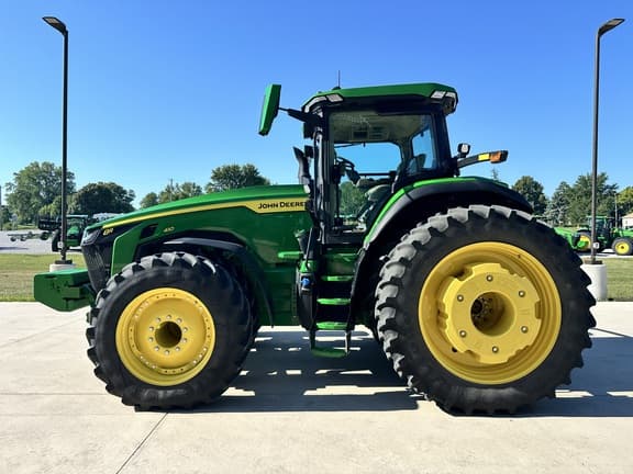 Image of John Deere 8R 410 equipment image 2
