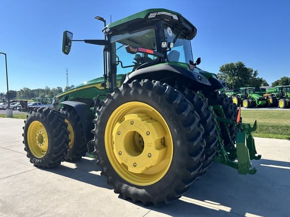 Image of John Deere 8R 410 equipment image 4