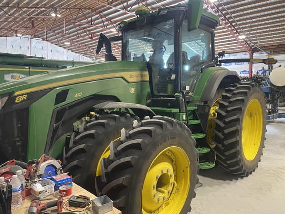 Image of John Deere 8R 410 equipment image 1