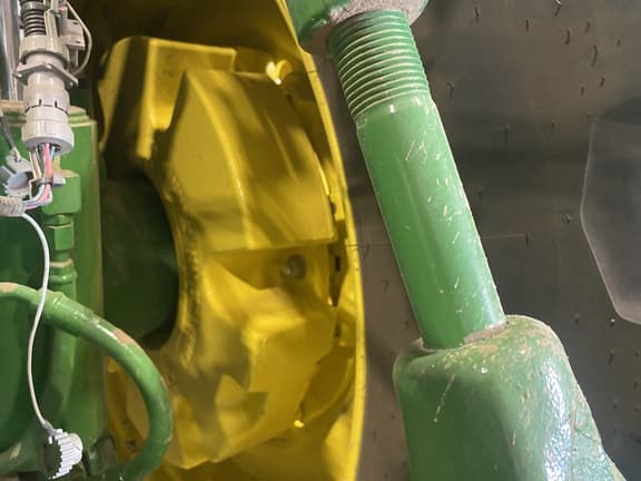 Image of John Deere 8R 410 equipment image 4