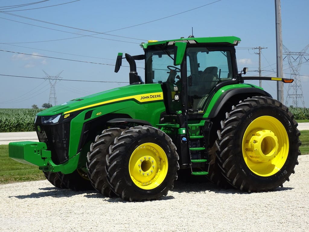 2025 John Deere 8R 410 Equipment Image0