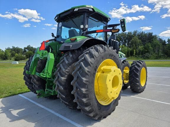 Image of John Deere 8R 410 equipment image 4
