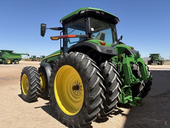 Image of John Deere 8R 370 equipment image 2