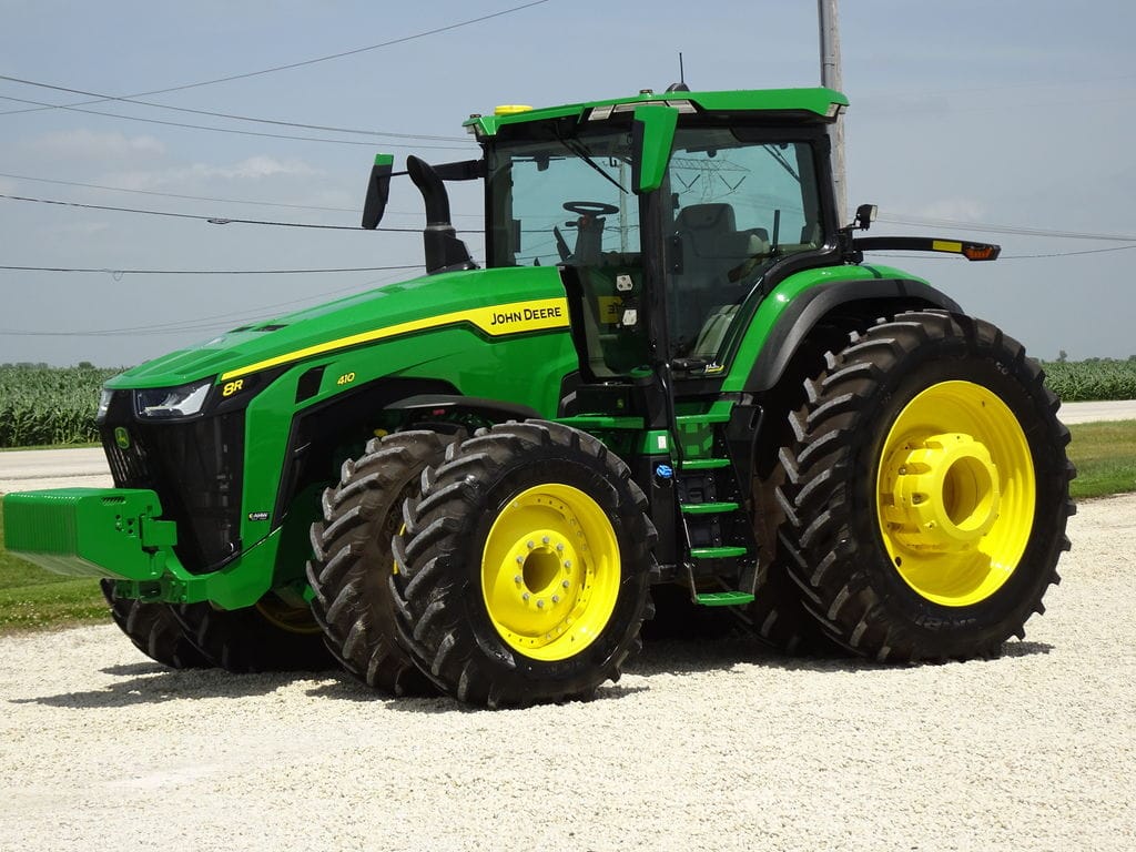 2025 John Deere 8R 410 Equipment Image0