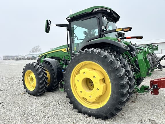 Image of John Deere 8R 410 equipment image 3