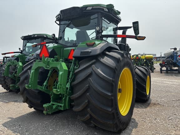 Image of John Deere 8R 410 equipment image 3