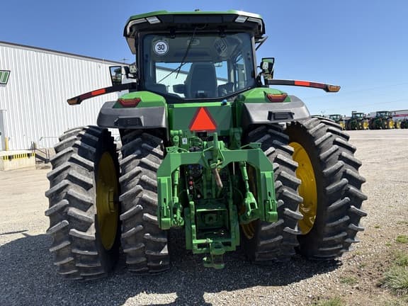 Image of John Deere 8R 410 equipment image 4