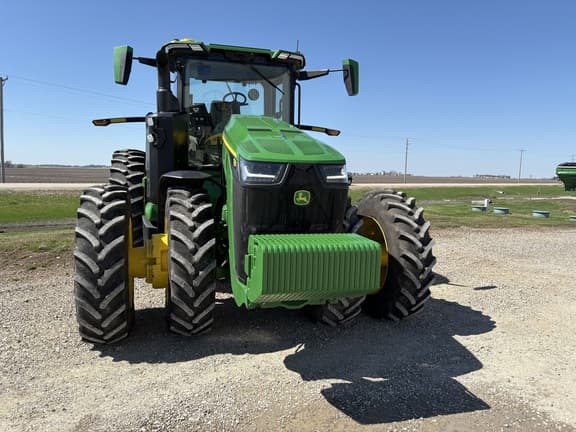Image of John Deere 8R 410 equipment image 2