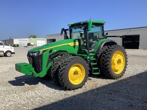 2025 John Deere 8R 410 Image