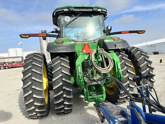 Image of John Deere 8R 410 equipment image 4