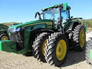 2025 John Deere 8R 410 Image
