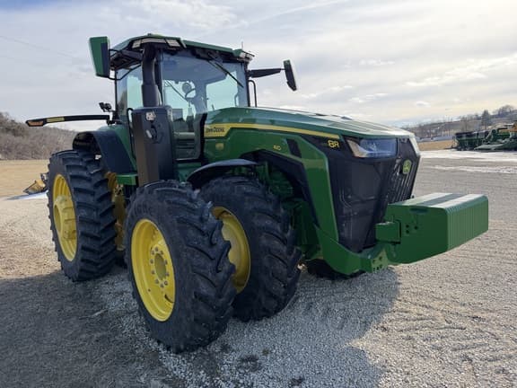 Image of John Deere 8R 410 equipment image 2