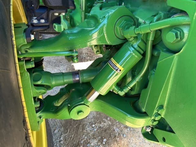 Image of John Deere 8R 410 equipment image 2