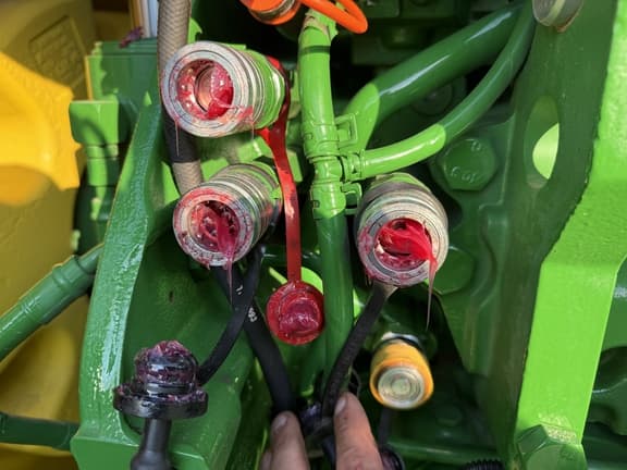 Image of John Deere 8R 410 equipment image 3