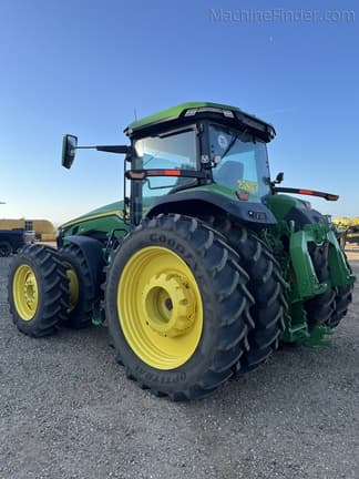 Image of John Deere 8R 410 equipment image 2
