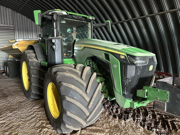 Image of John Deere 8R 410 equipment image 2