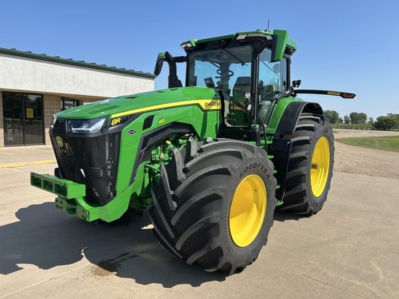 2025 John Deere 8R 410 Equipment Image0