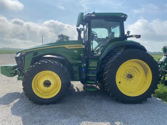 Image of John Deere 8R 410 equipment image 1