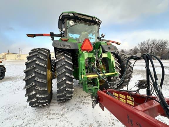 Image of John Deere 8R 410 equipment image 4