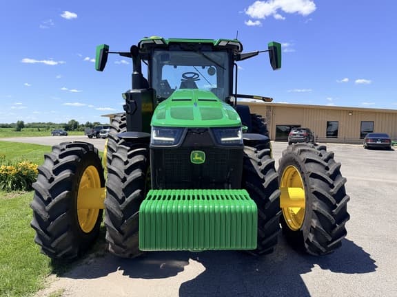 Image of John Deere 8R 410 equipment image 4