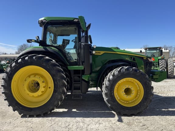 Image of John Deere 8R 410 Primary image