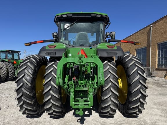 Image of John Deere 8R 410 equipment image 2