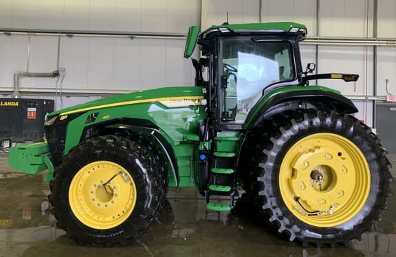 Image of John Deere 8R 410 equipment image 1