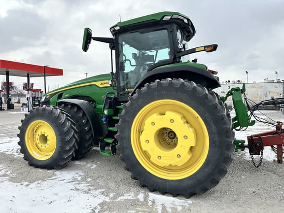 Image of John Deere 8R 410 equipment image 2
