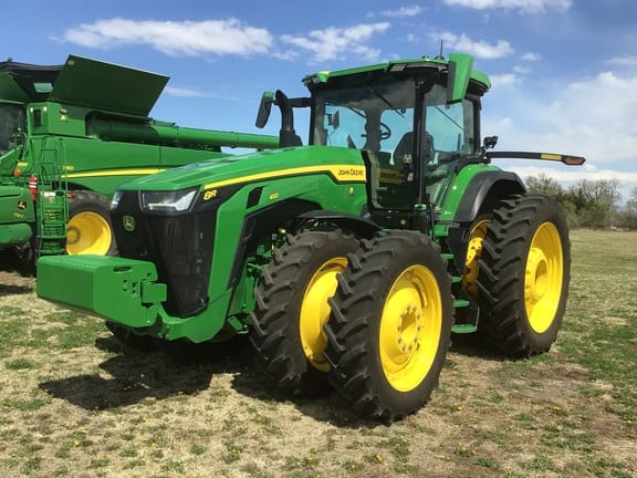 2025 John Deere 8R 410 Equipment Image0