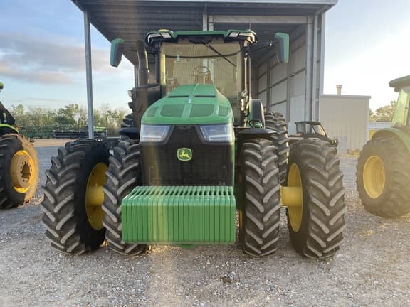 Image of John Deere 8R 410 equipment image 4