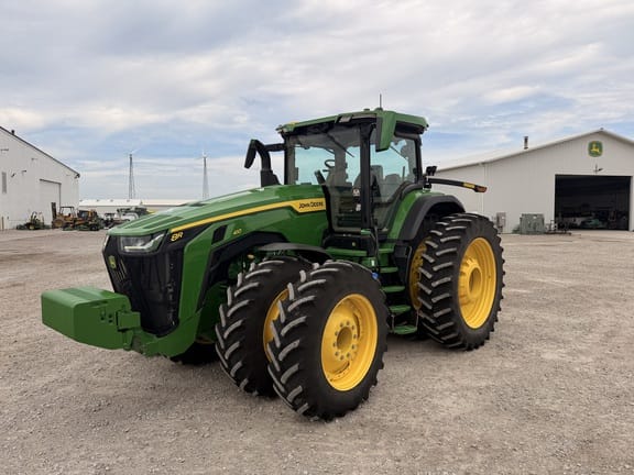 2025 John Deere 8R 410 Equipment Image0