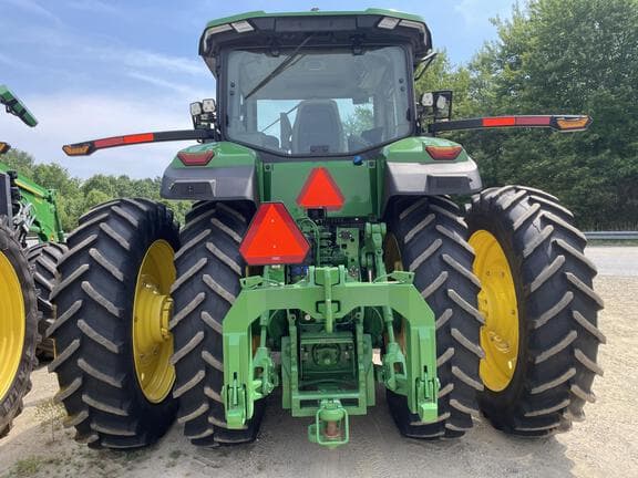 Image of John Deere 8R 410 equipment image 4