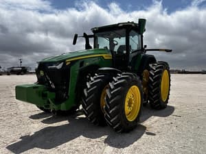 2025 John Deere 8R 410 Image