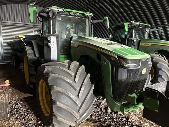 Image of John Deere 8R 410 equipment image 3