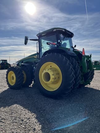 Image of John Deere 8R 410 equipment image 4
