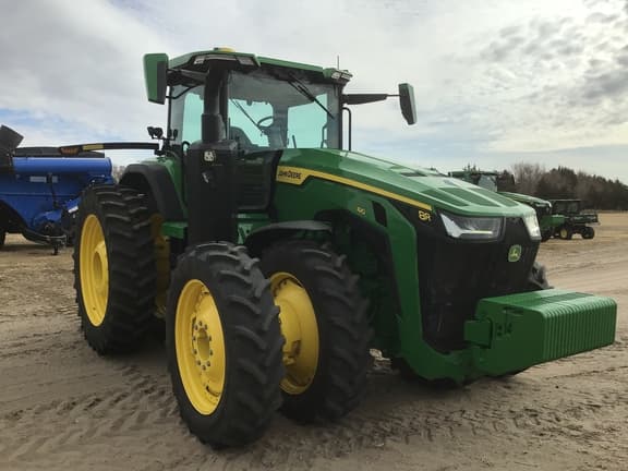 Image of John Deere 8R 410 equipment image 2