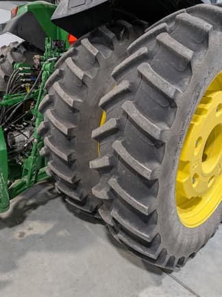 Image of John Deere 8R 410 equipment image 3