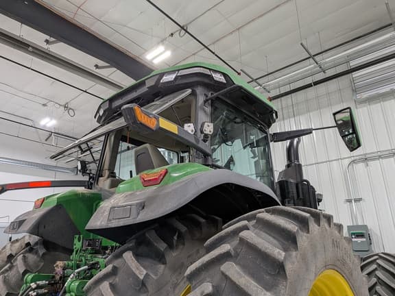 Image of John Deere 8R 410 equipment image 2
