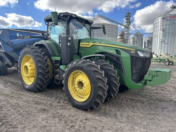 2025 John Deere 8R 410 Equipment Image0