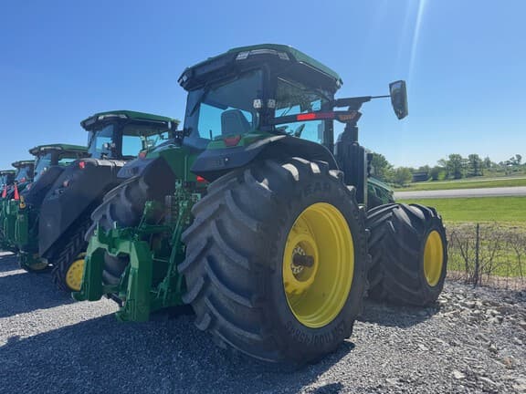 Image of John Deere 8R 410 equipment image 2